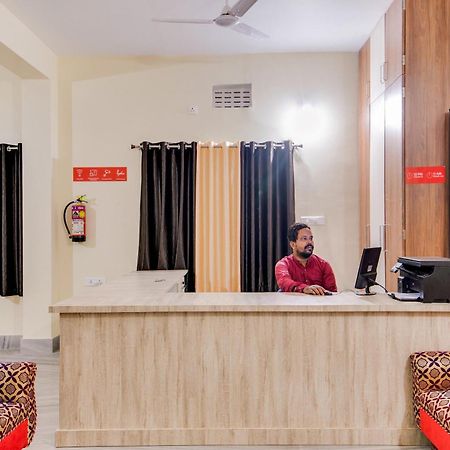 Flagship Morya Classic Hotel Khandagiri Kültér fotó