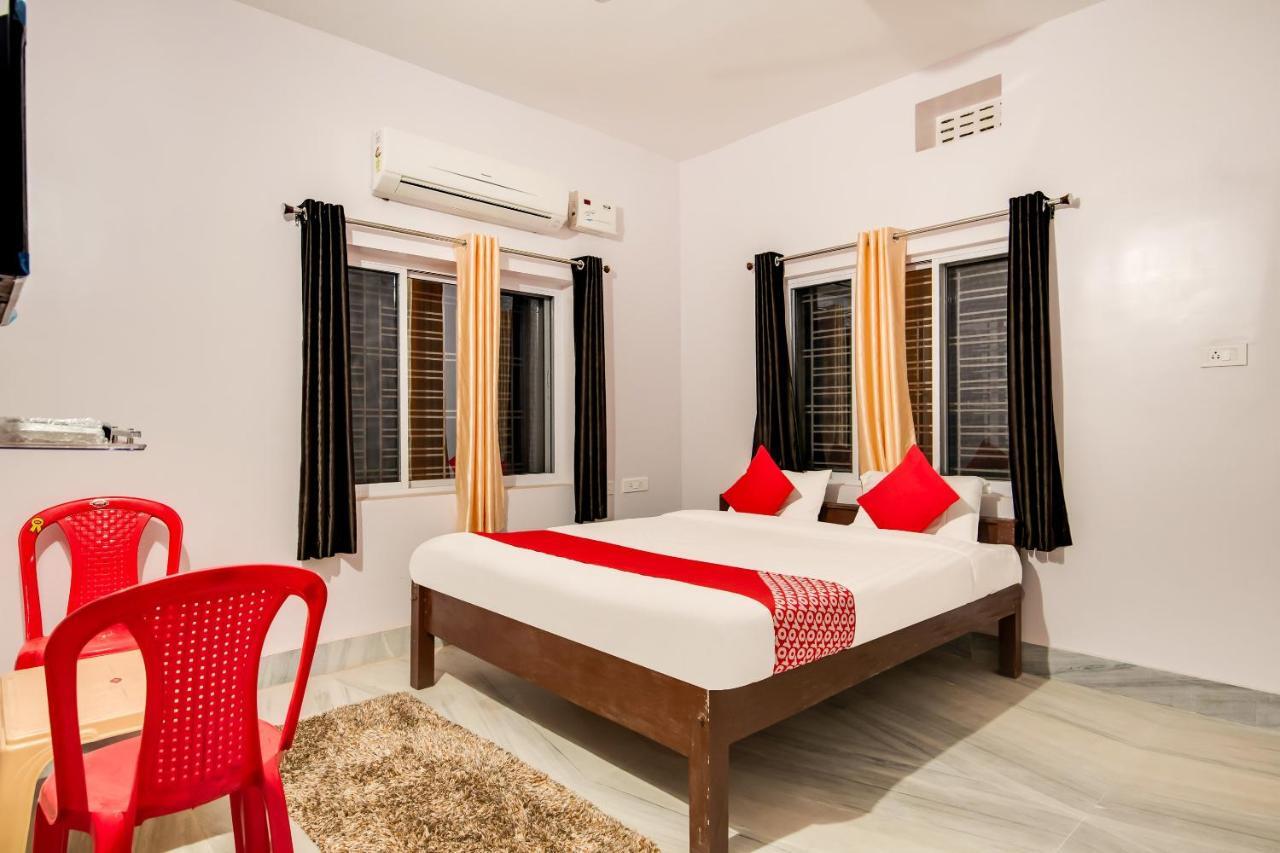 Flagship Morya Classic Hotel Khandagiri Kültér fotó